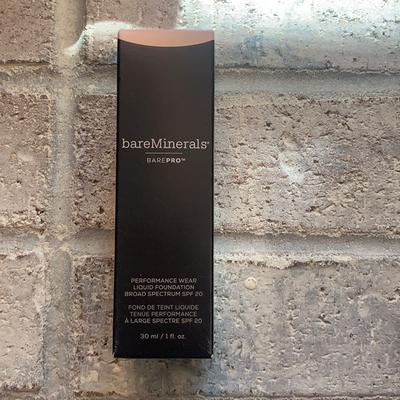 BAREMINERALS bare proliquid foundation Warm Light